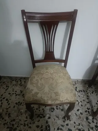 Sei sedie da pranzo in legno e tessuto