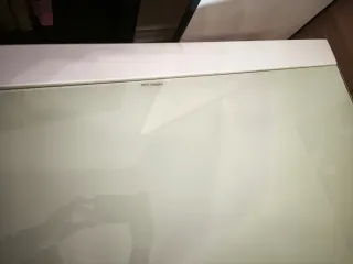 Mesa de comedor cristal y metal