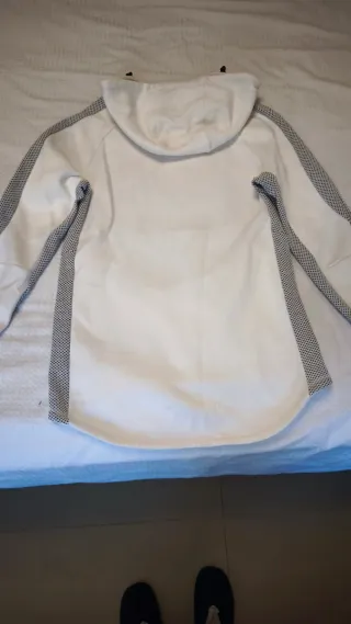 Sudadera Puma Blanca con Capucha