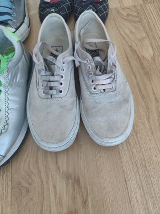 Zapatillas Vans,Converse,Bimba y lola y Manoletina