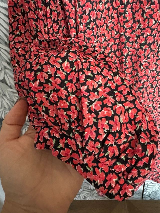 Vestido Zara floral naranja y negro