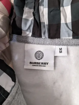 Sudadera Burberry con cremallera gris