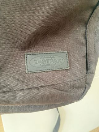 Mochila Eastpak Negra