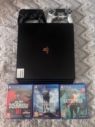Consola PS4 Pro 1TB + 3 Juegos
