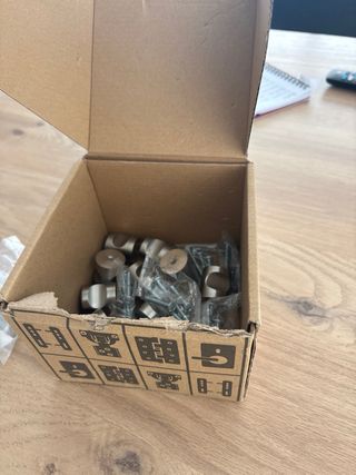 Tiradores metálicos 3x2.5 cm (14 unidades)