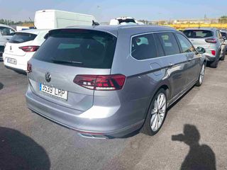Volkswagen Passat 2021