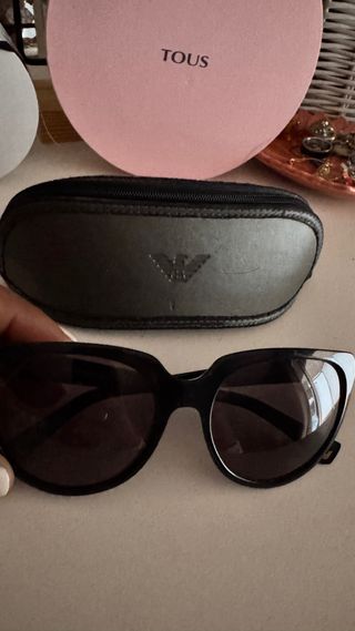 Gafas de sol Emporio Armani negras y plateadas