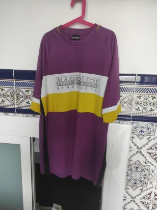 Camiseta Napapijri Morado y Amarillo