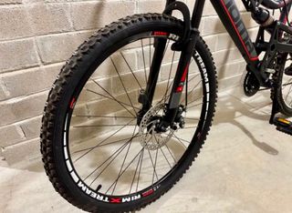 Bicicleta MOMA 27,5” MTB L/XL algo negociable.