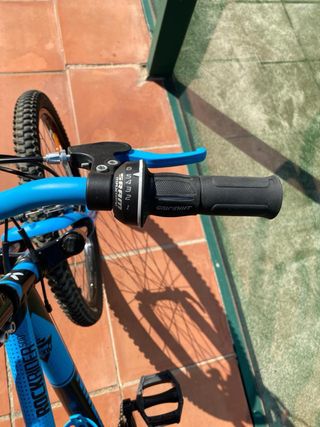 Bicicleta B'TWIN Rockrider 500