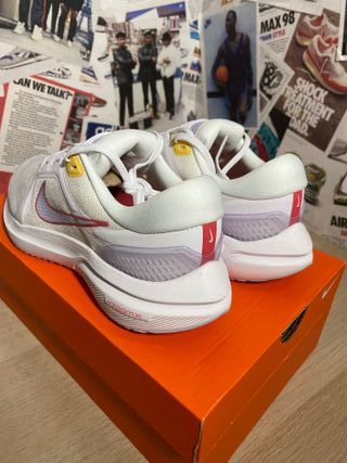 Nike Air Zoom Vomero 16 Blanco Púrpura