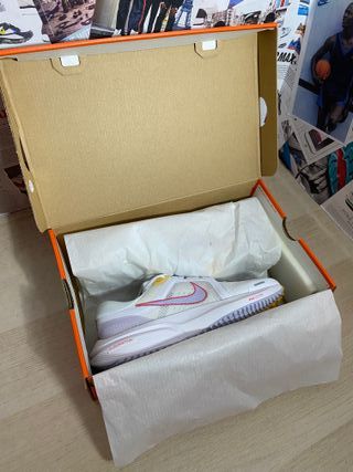 Nike Air Zoom Vomero 16 Blanco Púrpura
