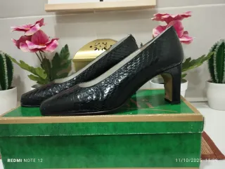 Zapatos de tacón negros para mujer