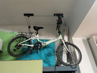 Bicicleta plegable blanca