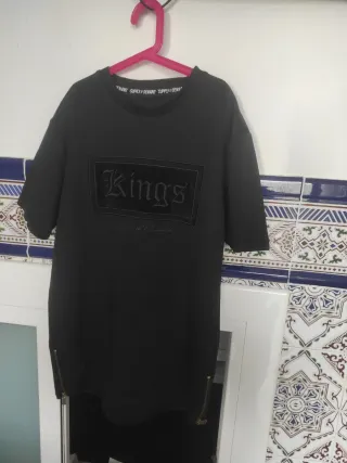 Camiseta negra Supply & Demand