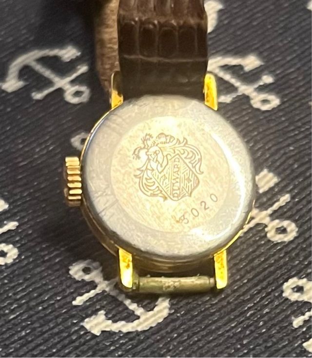 Orologio da ragazza Duward in oro antico