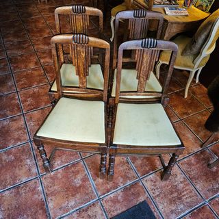 Set di 4 sedie antiche in legno prezzo di 4