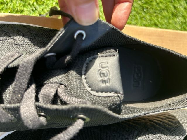 Bambas UGG W Dinamle Graphic Knit Negras