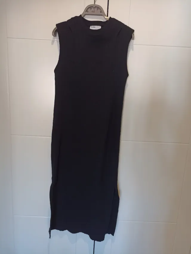 Vestido midi Bershka negro