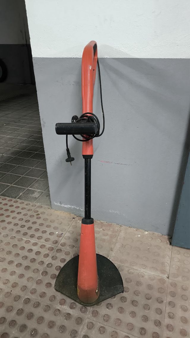 Cortacésped LISTA RCB-300