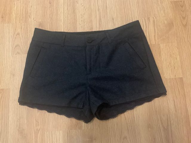 Pantalones cortos mujer negros con encaje