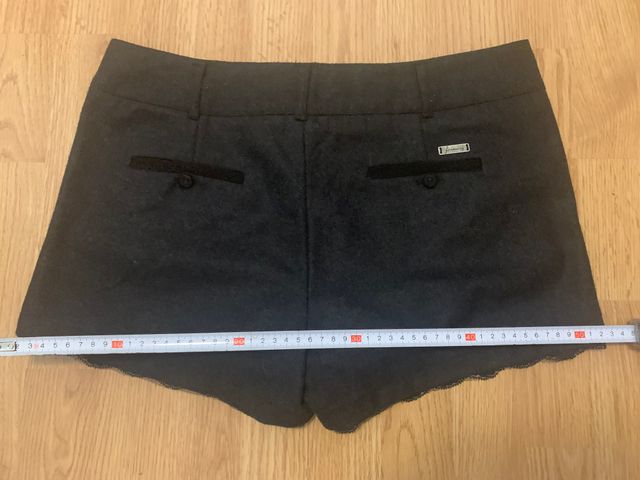 Pantalones cortos mujer negros con encaje