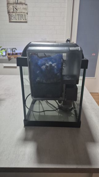 Pecera 30L con tapa negra y resistencia y filtro