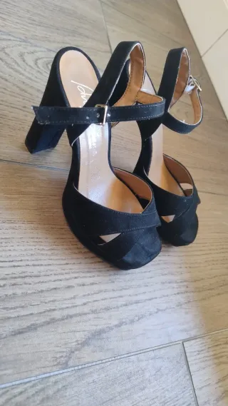 Zapatos de tacón negros (piel)