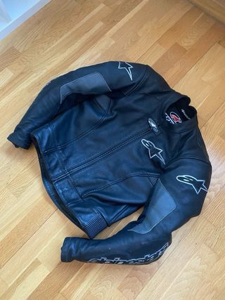 Chaqueta de cuero Alpinestars para moto talla 50