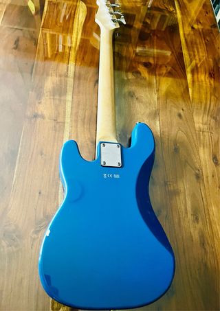 Bajo Eléctrico Azul