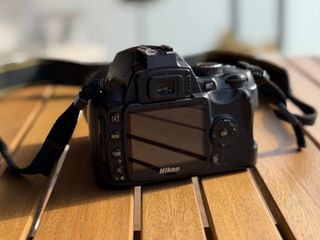 Cámara Nikon + 2 objetivos + Flash Nikon