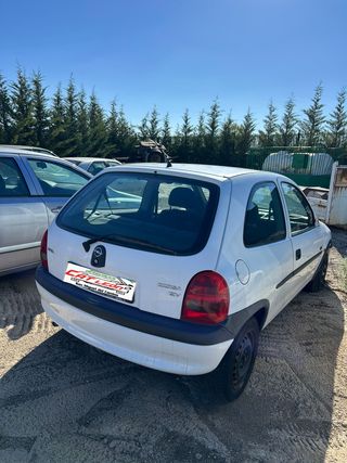 DESPIECE DE OPEL CORSA