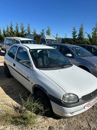 DESPIECE DE OPEL CORSA
