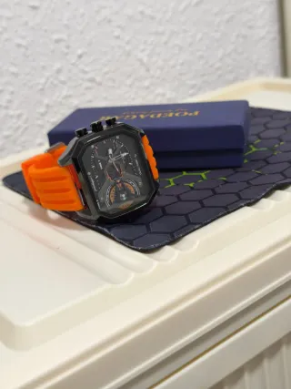 Reloj Hombre Negro y Naranja
