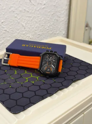 Reloj Hombre Negro y Naranja