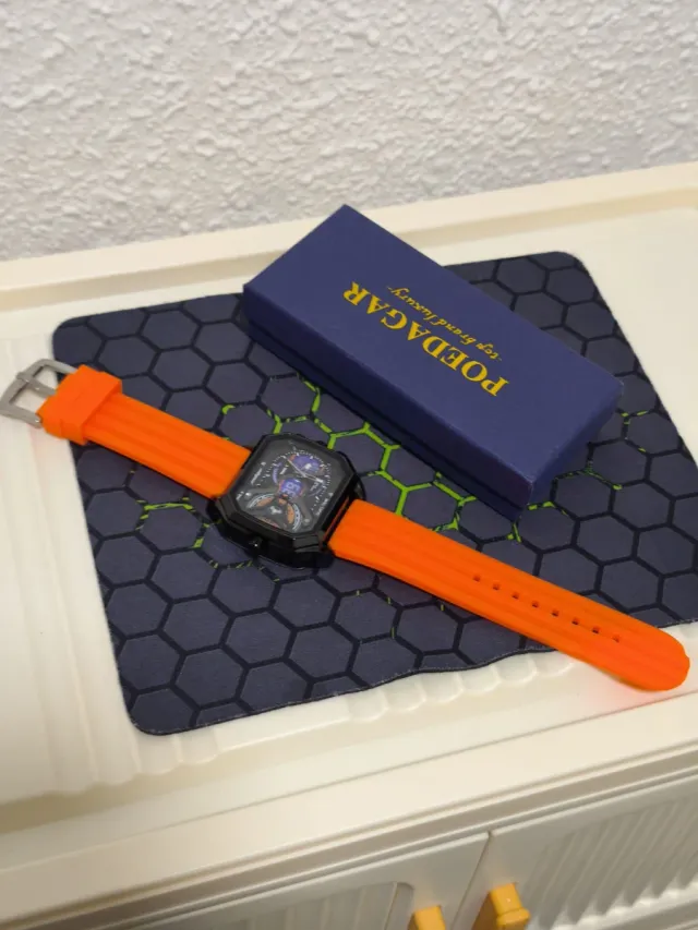 Reloj Hombre Negro y Naranja
