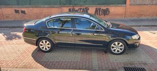 Volkswagen Passat 2.0 TDi 140cv etiqueta medioambi