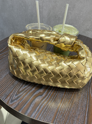 Bolsa Bottega Veneta Jodie Dorada