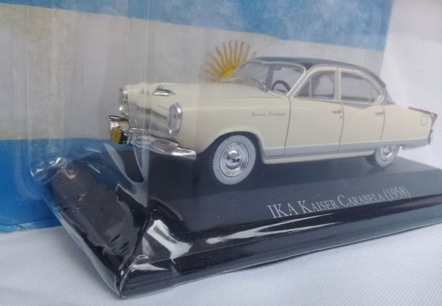 IKA Kaiser Carabela 1959 - 1:43