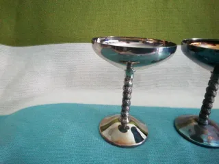 2 Copas de Cóctel Plateadas Decorativas