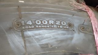 Bridgestone 14.00 R20 V-Steel Jamal