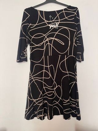 Vestido Desigual XL Negro con Estampado Floral