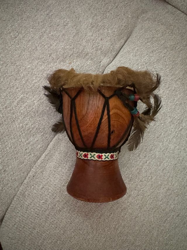 Timbal pequeño decorativo