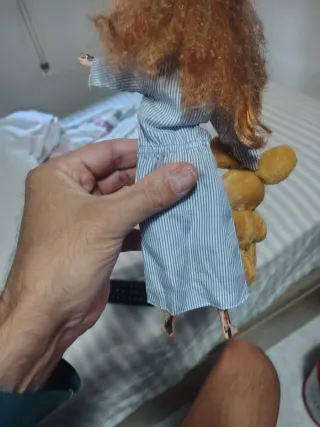 Figura niña zombie 26 cm para figuras 1/6.
