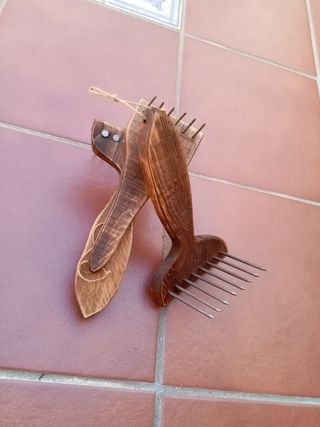 Peine cardar madera artesanal