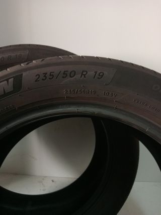 Neumáticos de ocasión 235/50R19 103V 