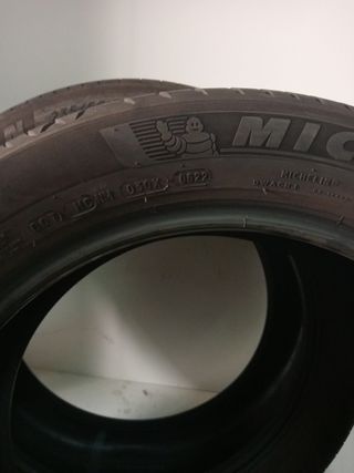 Neumáticos de ocasión 235/50R19 103V 