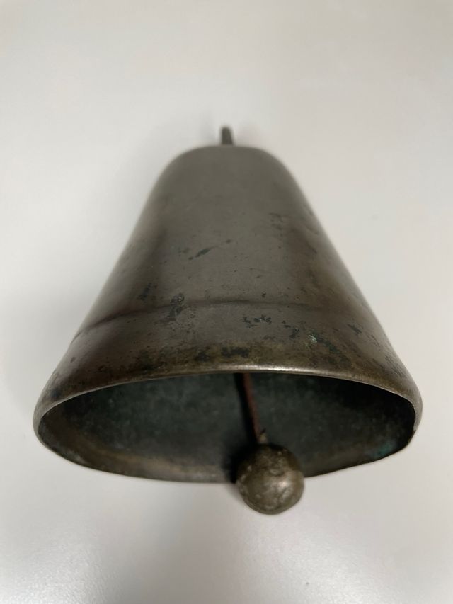 Campana Obalada Antigua