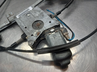 ELEVALUNAS DELANTERO IZQUIERDO VOLKSWAGEN POLO II