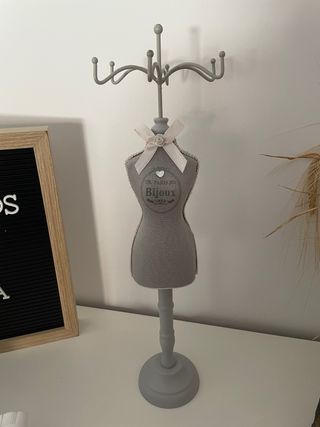 Joyero Maniquí Gris y Blanco